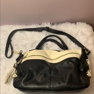 Steve Madden purse ( Black and white)